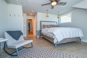 3 bedrooms, iron/ironing board, free WiFi, bed sheets - Seagrape 10: A spacious 3-bedroom, 3.5-bath Gulf Front townhome in Boca Grande, perfect for families (Boca Grande)