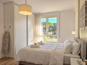 1 chambre, fer et planche à repasser, accès au Wi-Fi (inclus)