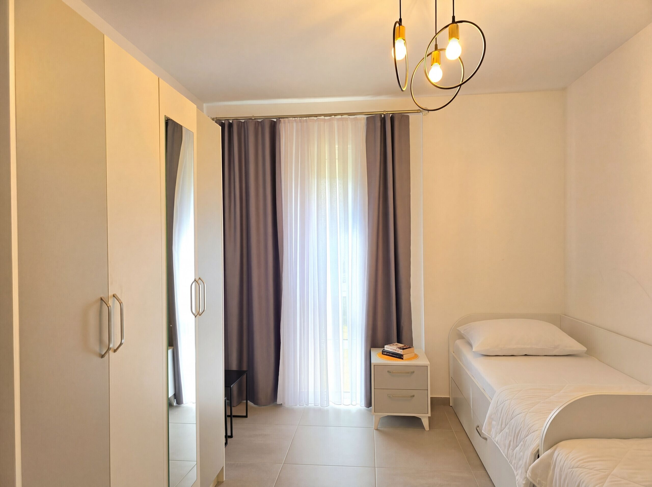 2 chambres, fer et planche à repasser, Wi-Fi gratuit, draps fournis
