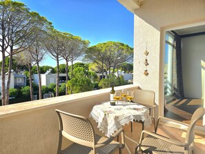 Outdoor dining - Lura 2 Holiday Homes 215 (Gjiri Lalzit)