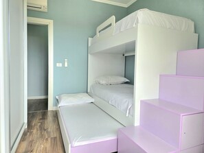 1 室のベッドルーム、アイロン / アイロン台、WiFi (無料)、ベッドシーツ