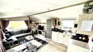 Unclassified image, 4 of 25, button - Cozy Newquay Lodge With Private Hot Tub, (Newquay)