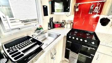 Loft, 3 Bedrooms, Smoking, Balcony | Interior