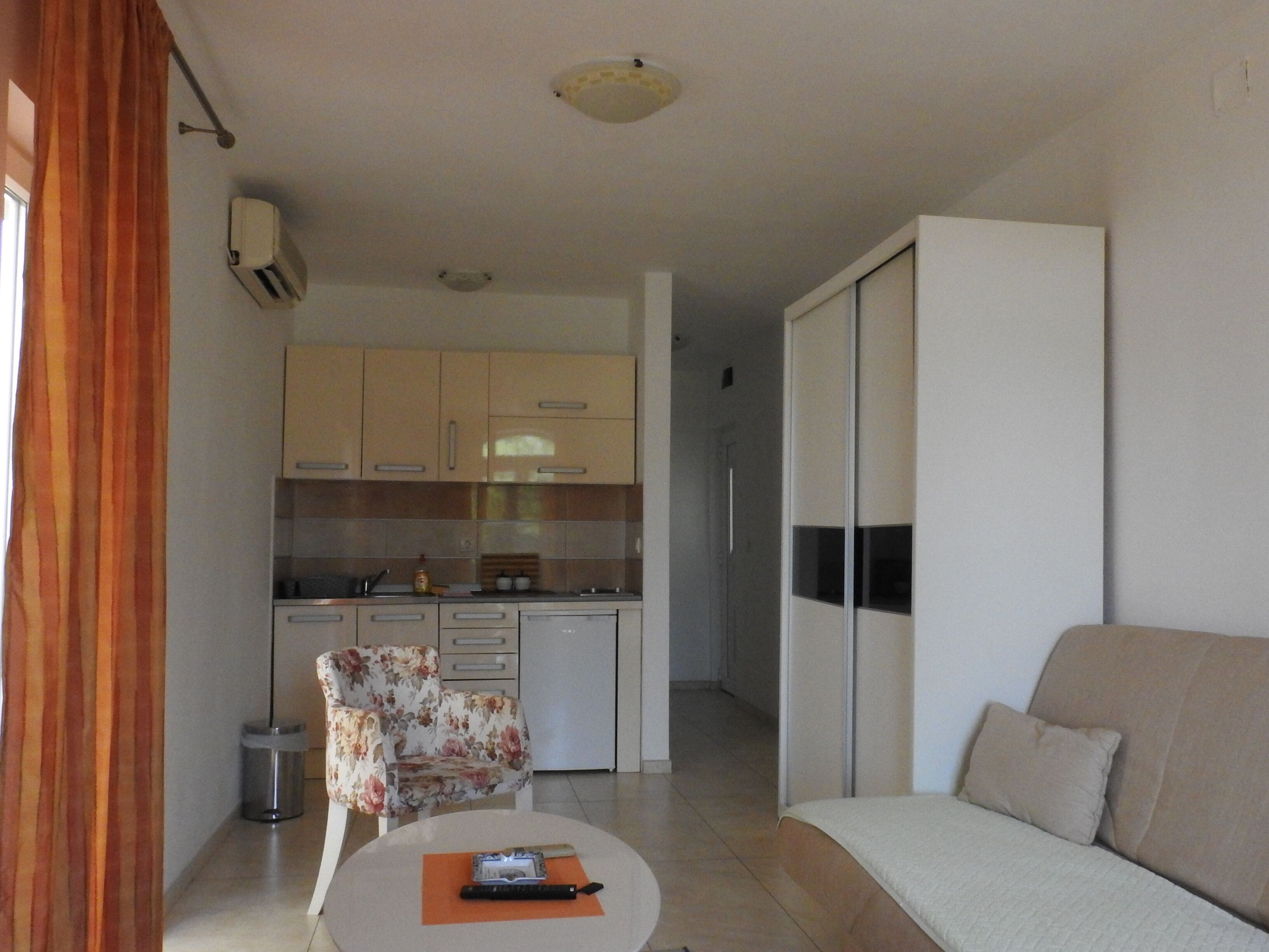 Classic Studio, Garden View | Living area | 32-inch LCD TV with cable channels