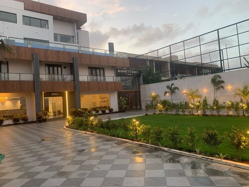 The Palms ECR Resorts and Banquets