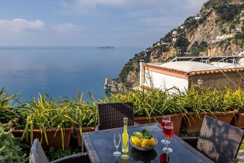 Scorcio d'Oltremare - Patio overlooking the Sea
