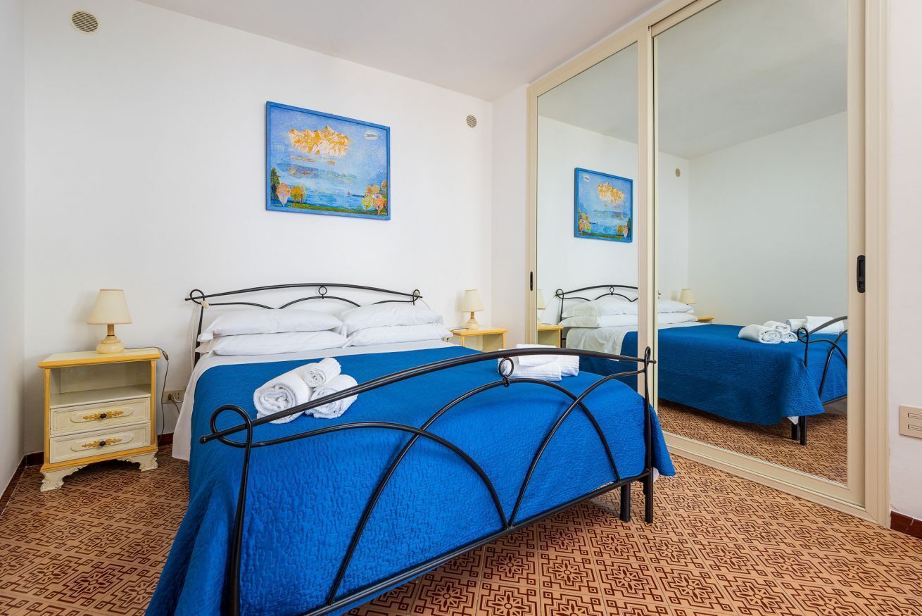 2 bedrooms, iron/ironing board, travel crib, free WiFi