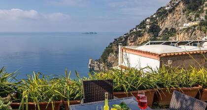 Scorcio d'Oltremare - Patio overlooking the Sea