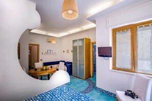 1 bedroom, free WiFi, bed sheets - Casa Evelina – Jr Suite | Elegance, relaxation & private pool in Sant’Agnello (Sant'Agnello)