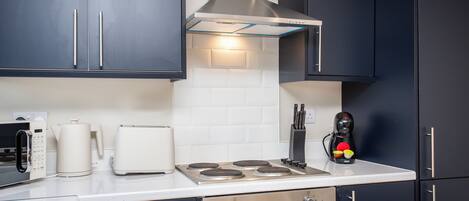 Fridge, microwave, oven, dishwasher