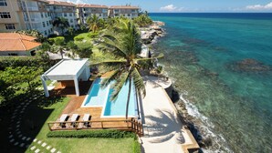Outdoor pool - Blue-sky penthouse  (Tower Isle)