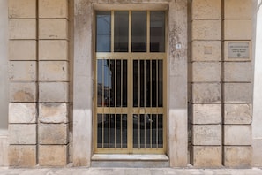 Front of property - Casa Arsenale Greco by Wonderful Italy (Syracuse)