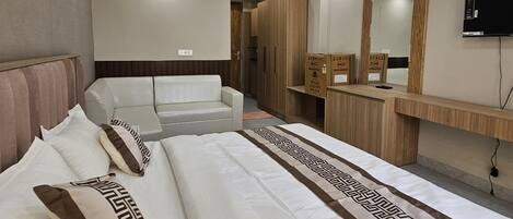 Premium Studio, Balcony, City View