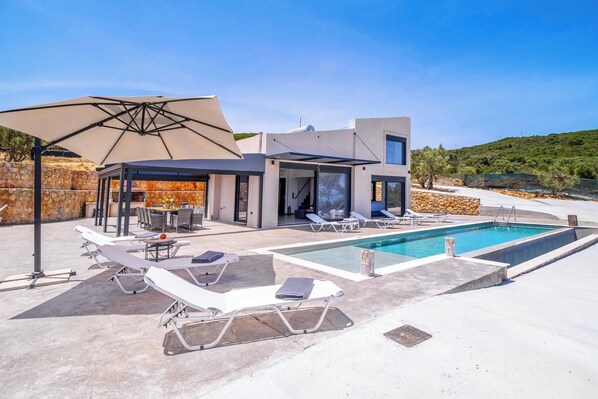 Vil·la (4 Bedrooms) | Façana frontal de l'allotjament