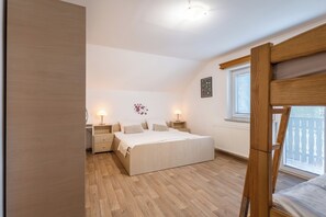 2 bedrooms, in-room safe, iron/ironing board, free WiFi - 48m² Apartment In Peaceful Nature with AC, KS Bed, Full Kitchen, and Balcony (Mozirje)