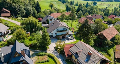 48m² Apartment In Peaceful Nature with AC, KS Bed, Full Kitchen, and Balcony