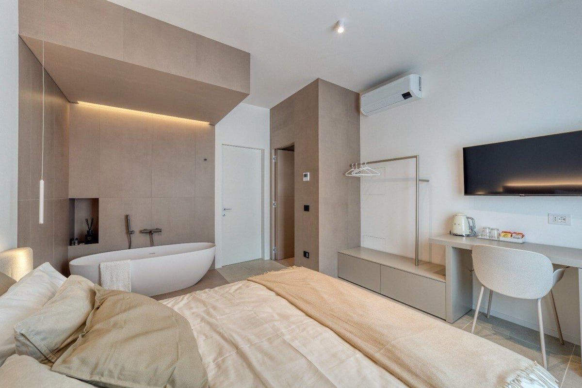 Exclusive Double Room, City View | Free minibar, desk, laptop workspace, free WiFi