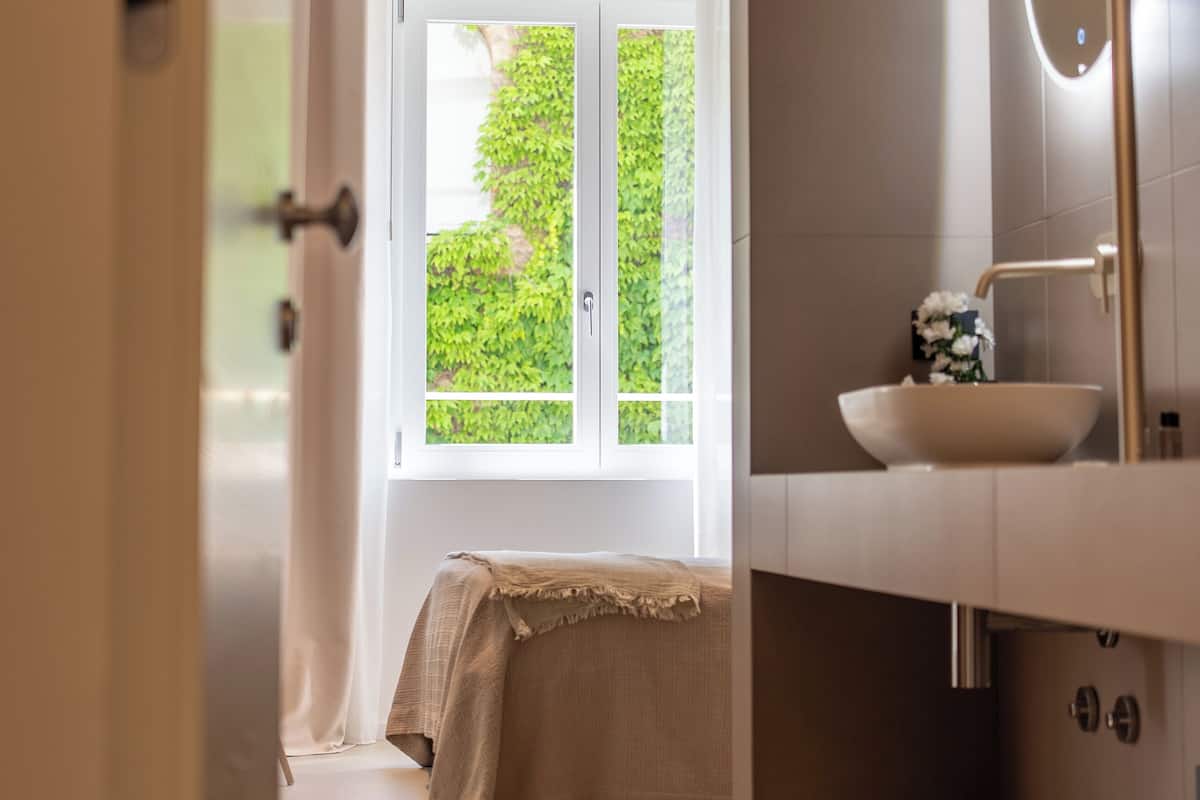 Chambre Supérieure, vue ville