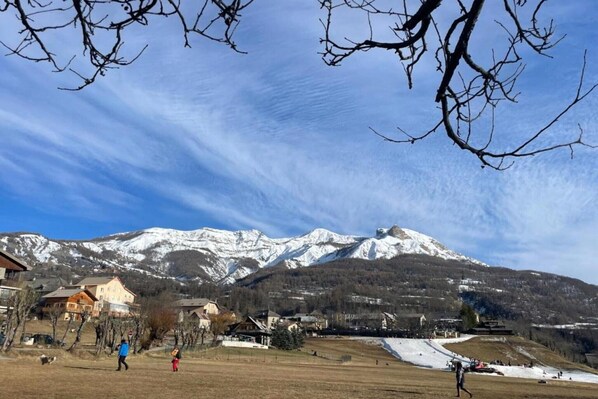 En la región [invierno] (>5 km)