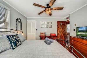 4 dormitorios, tabla de planchar con plancha, wifi y ropa de cama