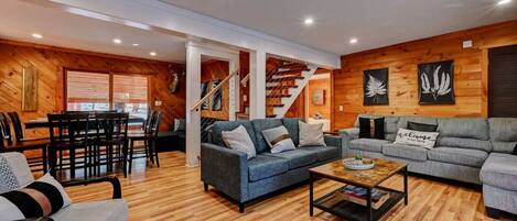 Televisión, chimenea