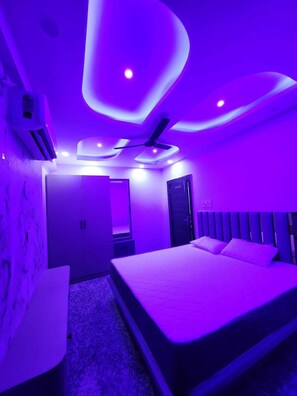 Deluxe Twin Room | Free WiFi - Eastern Heights (Ranchi)