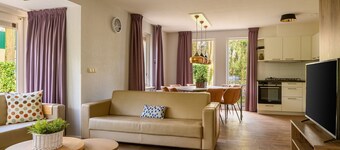 Comfortable bungalow for 8 people with private sauna