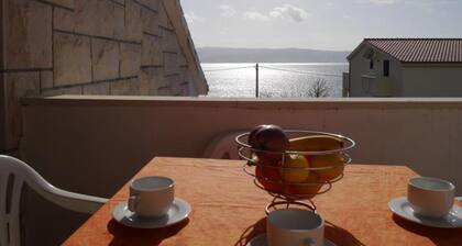 Dugi Rat Seaside Apartments