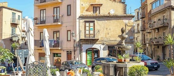 Jura House - Light 5 minutes from the historic center new and cozy apartment