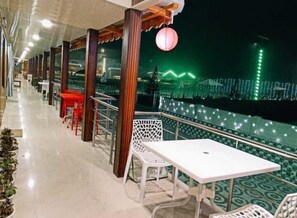 Lobby sitting area - HQ Resort (Lower Subansiri)