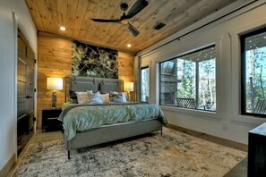 4 Schlafzimmer, Bügeleisen/Bügelbrett, WLAN, Bettwäsche