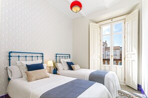 Apartment (4 Bedrooms)