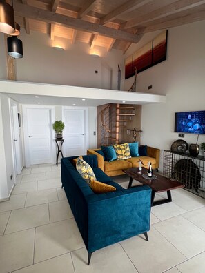 Villa | Living area | Fireplace - Luxuryvilla-infinitypool-sleeps6-parking-seaview (Corfu)