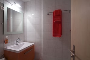 Hair dryer, towels, toilet paper