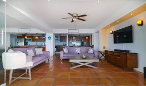 TV - Caballito del Mar – 2,600 sq. ft. of Beachfront Beauty on Los Muertos Beach (Puerto Vallarta)