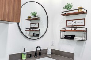 Condo, 1 Double Bed with Sofa bed, Balcony, City View (Hill Country Modern) | Interior