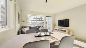 Lejlighed - 2 soveværelser - balkon | Spisestue