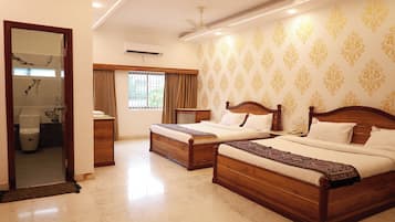 Family Quadruple Room | Interior detail