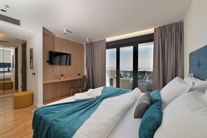 5 chambres, coffres-forts dans les chambres, fer et planche à repasser