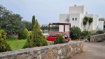 Villa | Property grounds