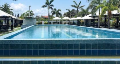 RedDoorz @ Hotel Dian Aparri