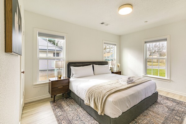 House (2 Bedrooms) | Interior