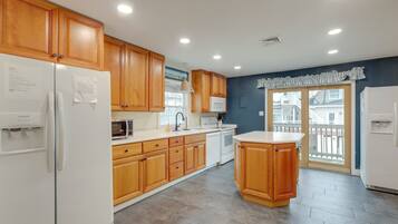 House (Multiple Bedrooms) | Interior