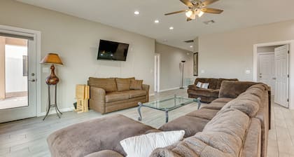 7 Mi to Golf: Mtn-view Retreat in Bullhead City