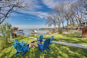 House (4 Bedrooms) | Front of property