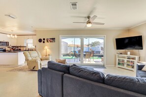 House (2 Bedrooms) | Interior