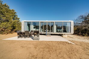 Apartment (0 Bedroom) | Interior - 8 Mi to Lake Access: Futuristic Capsule Hideaway! (Valley View)