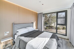 Apartment (0 Bedroom) | Interior