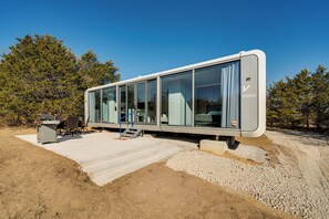 Apartment (0 Bedroom) | Interior - 8 Mi to Lake Access: Futuristic Capsule Hideaway! (Valley View)