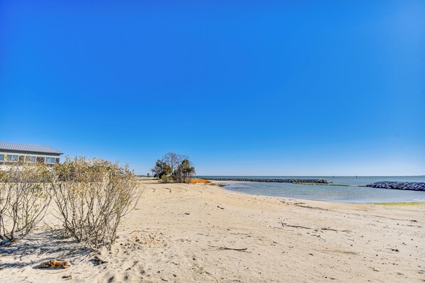 Apartment (3 Bedrooms) | Interior - Walk to Beach: Home w/ Pool Access in White Stone (White Stone)